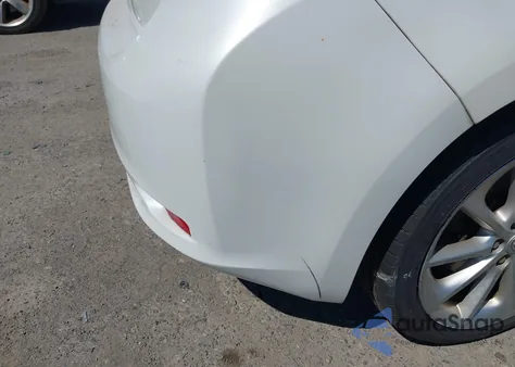 2011 Lexus Ct 200H Premium из США, поврежденный, VIN JTHKD5BH7B2042166